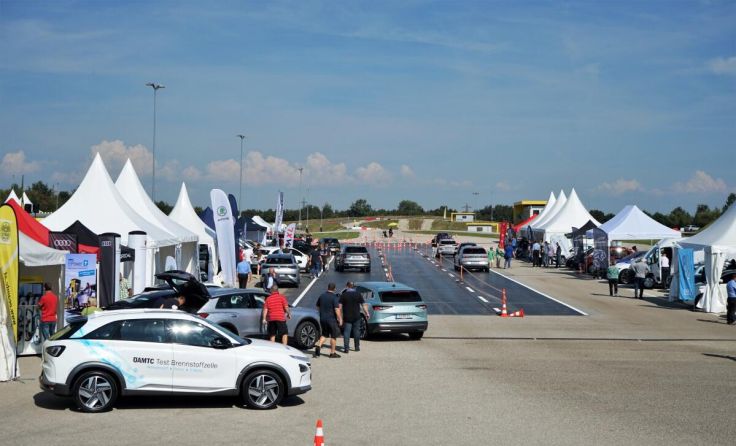 Aktuelle E-Fahrzeug-Modelle stehen für Testfahrten bereit. (Foto: ÖAMTC)
