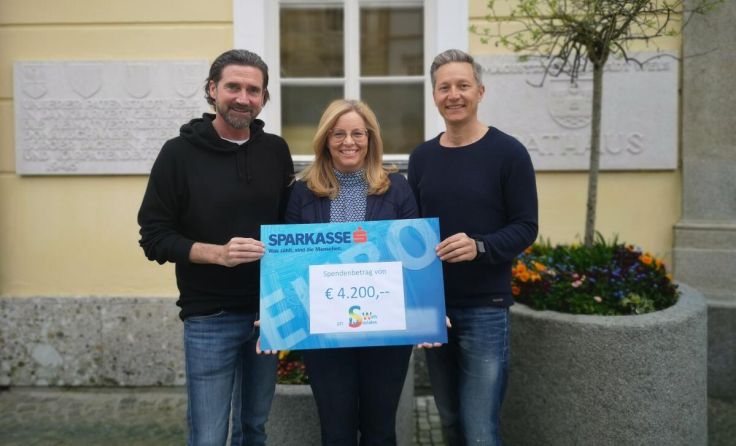 Angelo Rigotti, Christa Raggl-Mühlberger (Obfrau Soziales Wels), Markus Hochsteiner (Foto: privat)