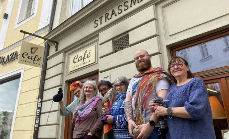 Das Kernteam des Welser Strickvereins. (Foto: privat)