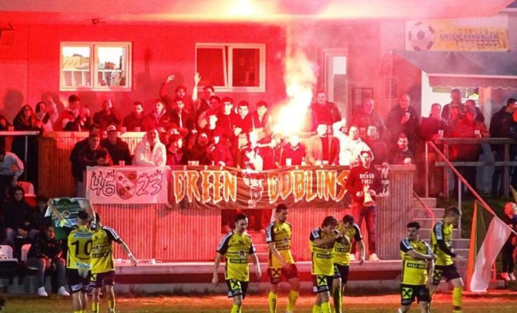 Das Team feierte mit viel Feuer mit den Fans. (Foto: brucki.blogspot.com)