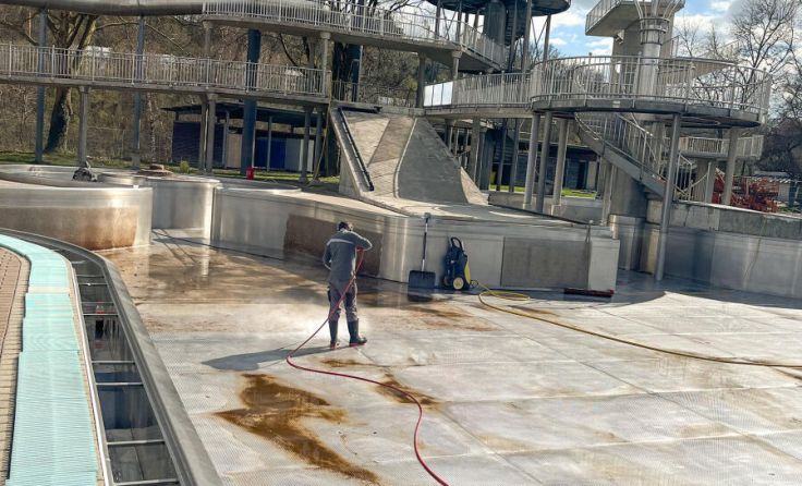 Vorbereitungen auf die Welser Freibadsaison (Foto: Stadt)