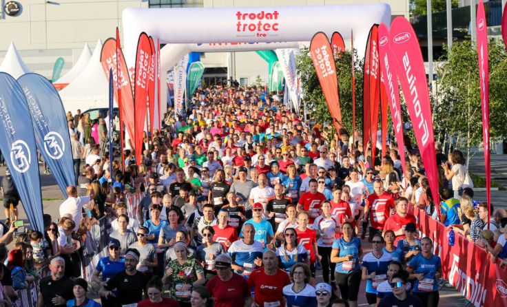 Und die Masse setzte sich in Bewegung. (Foto: Dietmaier)
