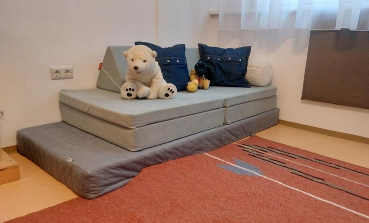 Gesprächsecke im Kinderschutzzentrum (Foto: Tips)