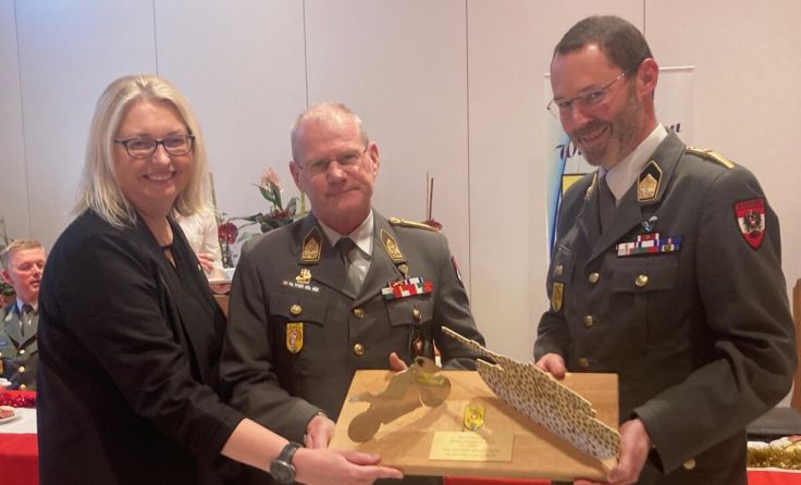 Silke Lackner, Oberst Alfred Kaser und Oberstleutnant Johannes Hummer (Foto: Erhardt)