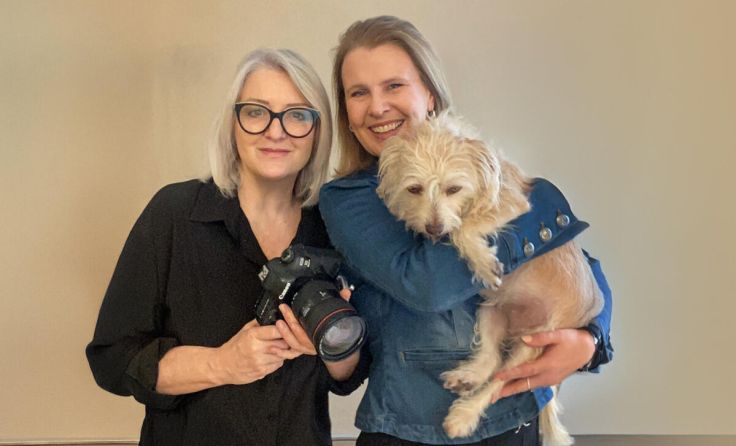 Sabine Starmayr und Jeanette Lassota bitten Vierbeiner ins Rampenlicht. (Foto: Soroptimistinnen )