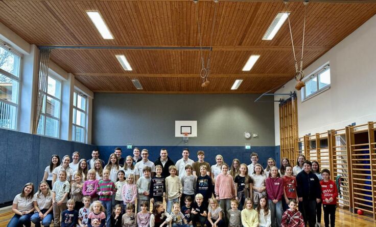 Gruppenbild der Sternchenparty (Foto: privat)