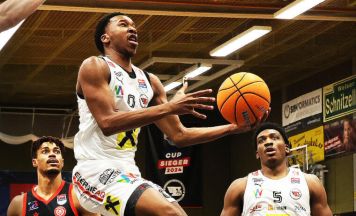 Flyers weiter auf Kurs