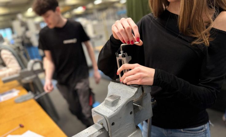 Modellbau in der Lehrwerkstatt (Foto: Reform)