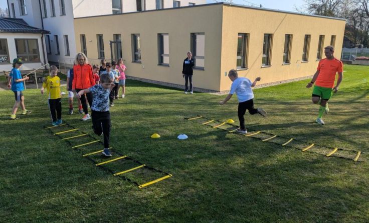 Koordinationsübungen gehören dazu. (Foto: Lauftreff)