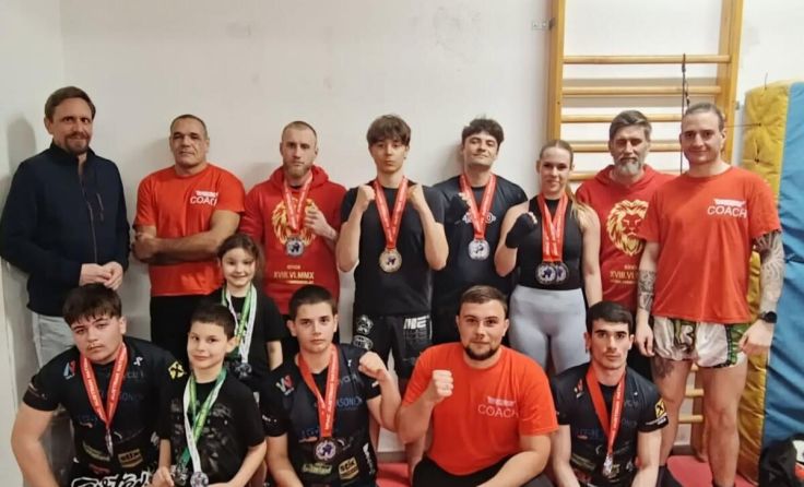 Stolze Medaillengewinner der Fightcrew (Foto: privat)