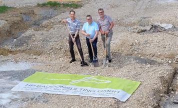 Spatenstich für neuen Firmensitz