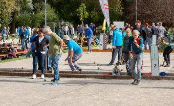 Petanque auf der Welser Trabrennbahn