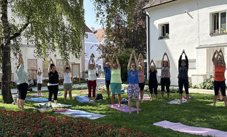 Trainieren im Burggarten (Foto: Stadt)