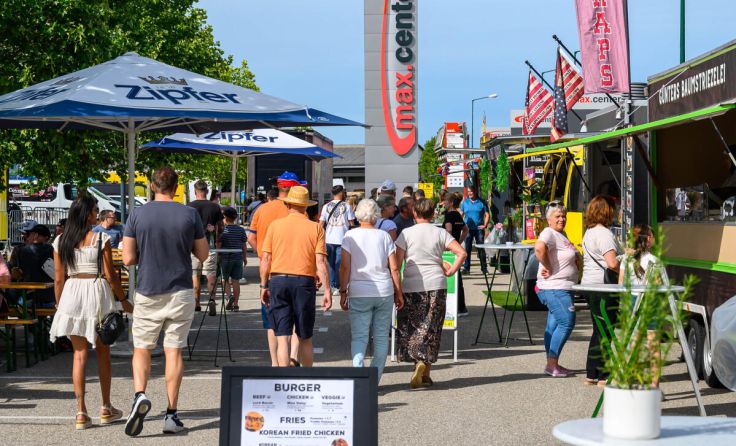 Besucher beim max.center Streetfood Festival (Foto: max.center)