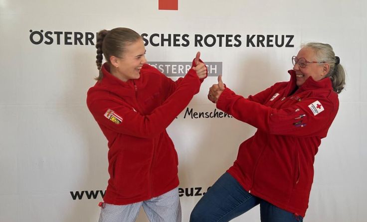 Hanna Amann(li.) mit Karin Turner. Beide hatten viel Spaß. (Foto: RK Wels)