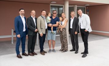 Schlüsselübergabe für neues Wohnquartier