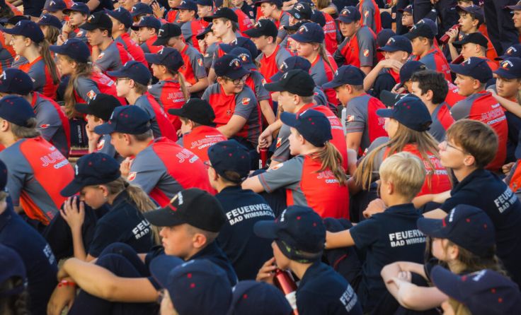 Blick auf viele Jungfeuerwehrler (Foto: BFKDO WL)
