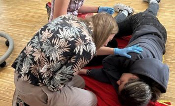 Rettungssanitäter-Ausbildung: Zwischenprüfung geschafft