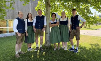 Neues Design für die Schultracht am abz Lambach