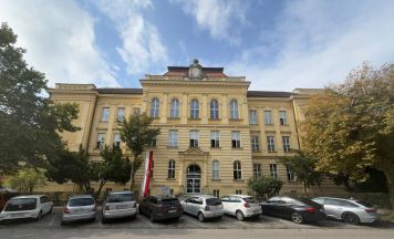 Ein Gymnasium feiert den 125. Geburtstag