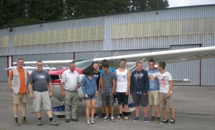 Die jungen Leute genossen einen Rundflug über die Gemeinde Sandl. 