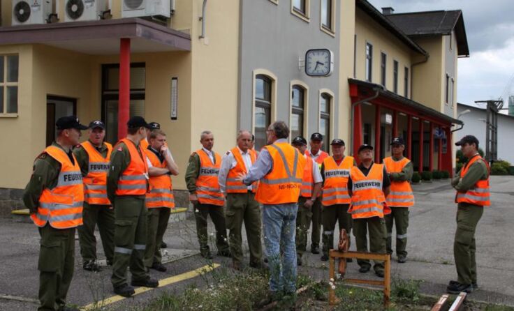 Unterweisung der Feuerwehreinsatzkräfte im Bahnhof Summerau. Fotos: Summerauer