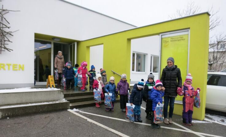 Die Kinder sammelten fleißig Spenden für die Flüchtlinge im Bezirk.