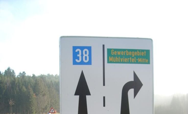 Das Gewerbegebiet an der B38 in Hirschbach wird vorgestellt. Foto: Gemeinde Hirschbach