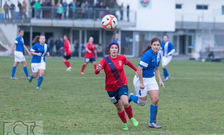 St. Oswalds Kapitänin Eva Kern glich zum 1:1 aus. Foto: Erwin Pils