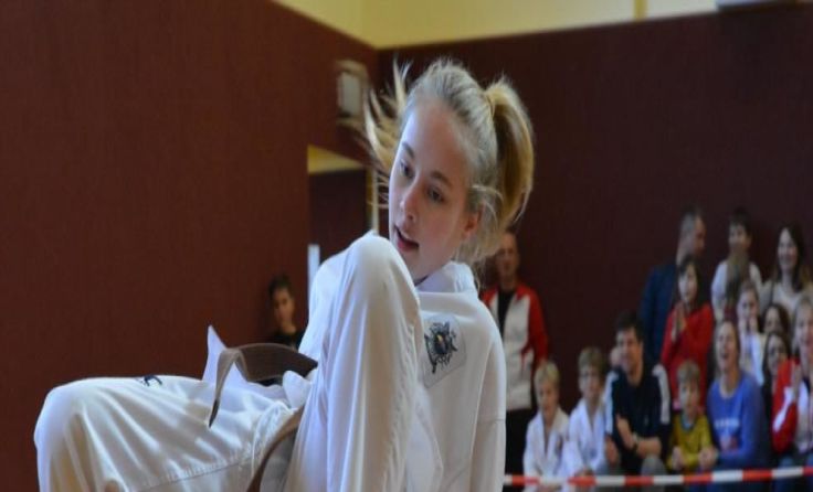 Christina Leimer im Hindernisparcours