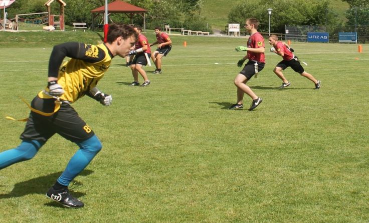 Flag-Football ist die kontaktarme Version des Tackle-Footballs.