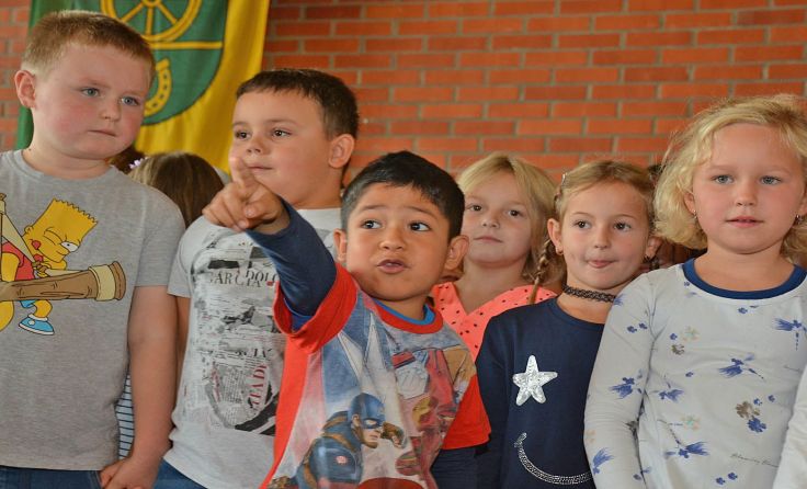 Schulkinder in Feierlaune Alle Fotos: Erwin Pramhofer