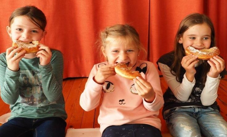 Nach dem Erntedankgottesdienst schmeckten die Bauernkrapfen besonders gut.