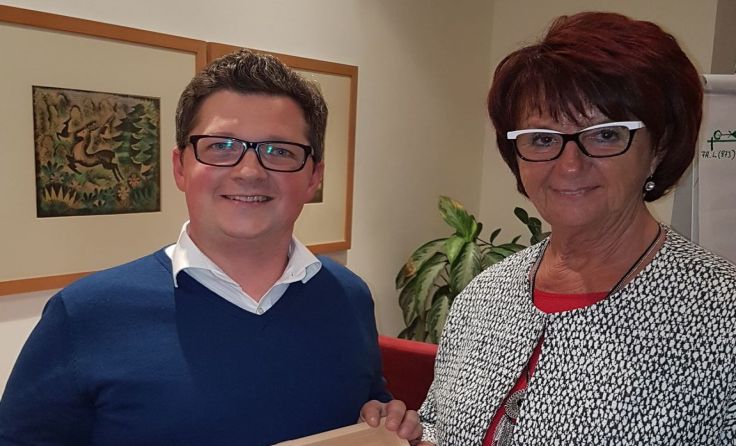 Michael Lindner übernimmt den Vereinsvorsitz von Monika Hofer.