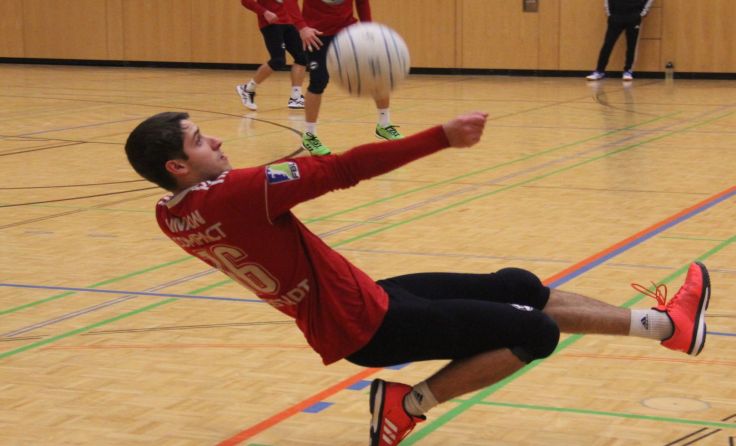 Nico Voit mit vollem Einsatz zu vier Punkten Foto: umschau.at/FranzKarger