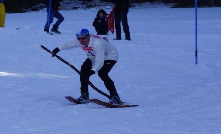 Sieger Bernhard Eilmsteiner in typischer Fahrpose