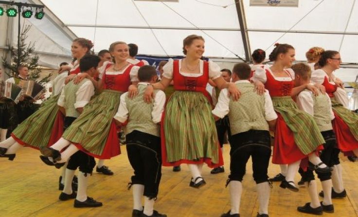 Tolle Leistungen der Volkstanzgruppe Alberndorf 