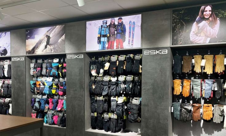 Im Handschuh-Shop von ESKA ist das gesamte Sortiment erhältlich Foto: Eska