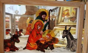 Hinterglasmalerei in Freistadt: Ausstellung zeigt Unesco-geschütztes Handwerk