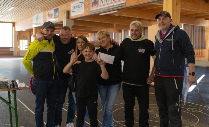 Das Siegerteam bei der Siegerehrung (Foto: Fabian Kranzl)
