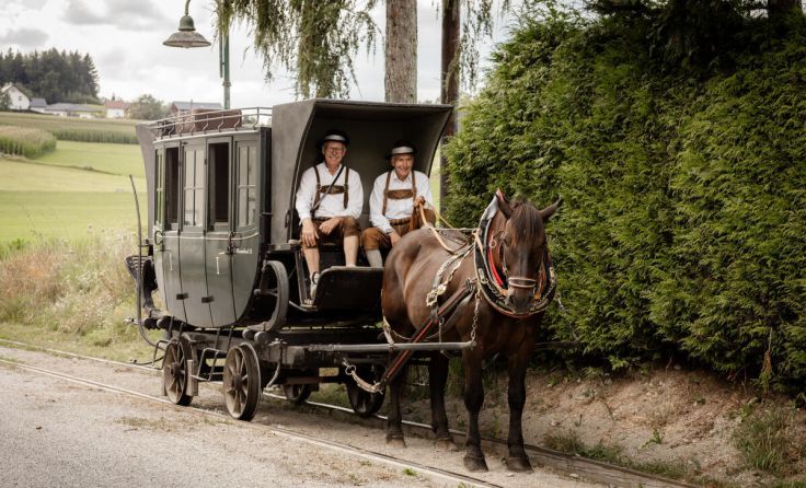 Mit der Pferdeeisenbahn unterwegs - seit 30 Jahren in Kerschbaum. (Foto: Claudia Schaumberger)