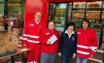 Mehr als 3.000 Kilo Lebensmittel für Rotkreuz-Märkte im Bezirk gespendet