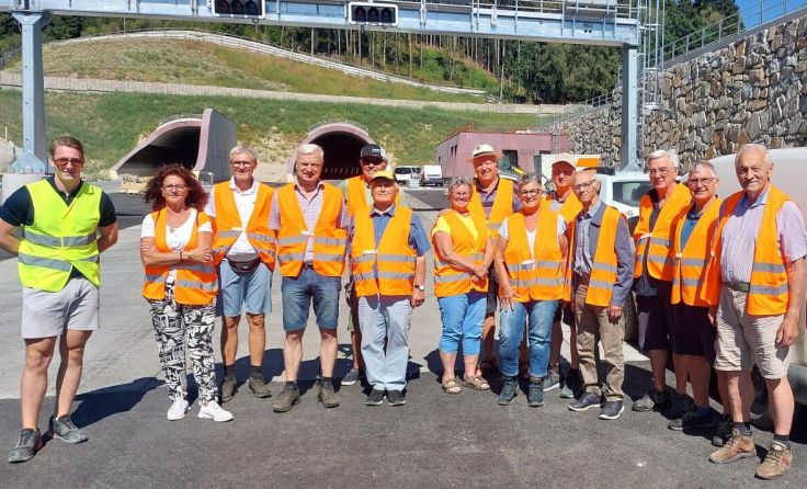 Die Senioren besuchten die S10 Baustelle in Rainbach. (Foto: Gerlinde Tucho)
