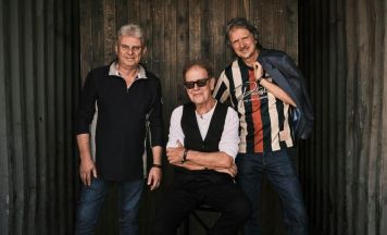 John Jones Trio kommt mit Folkmusik in den Salzhof Freistadt