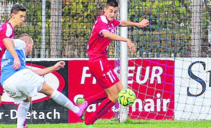 Dominic Striegl, hier beim 1:0, erzielt beide Tore für Amateure. Foto: Moser