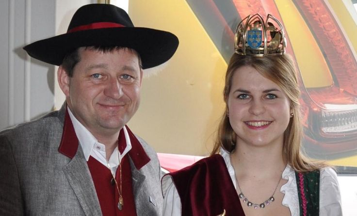 Die niederösterreichische Mostprinzessin war in Sierning zu Gast.