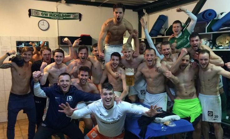 Micheldorf bejubelt den 2:1-Heimsieg gegen Donau Linz. Foto: facebook/GWM