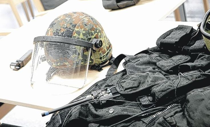 Die Polizei-Spezialeinheit Cobra musste anrücken. Foto: Weihbold