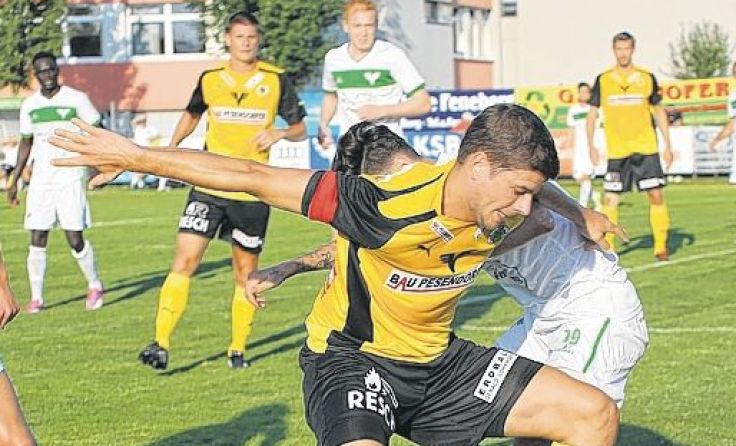 Vöcklamarkt gewinnt das Derby in Friedburg mit 3:1. Foto: Hörmandinger