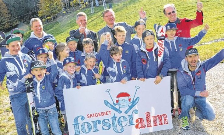 Jubel bei den Racern der Sportunion Waidhofen über den Fortbestand der Forsteralm